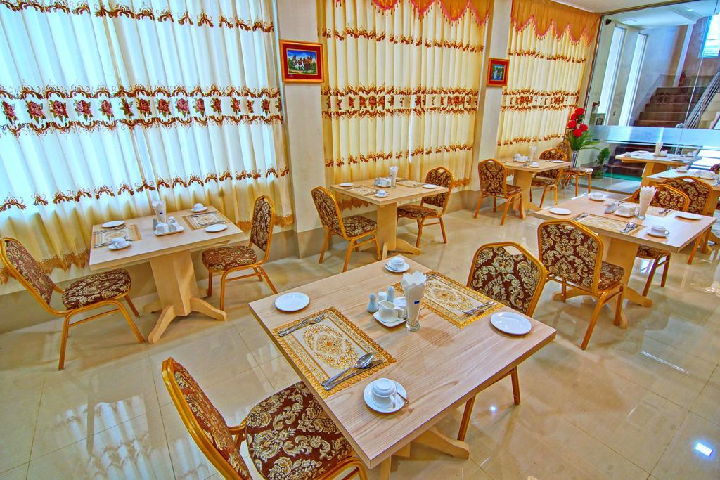 מנדלאי Hotel Victory Point מראה חיצוני תמונה