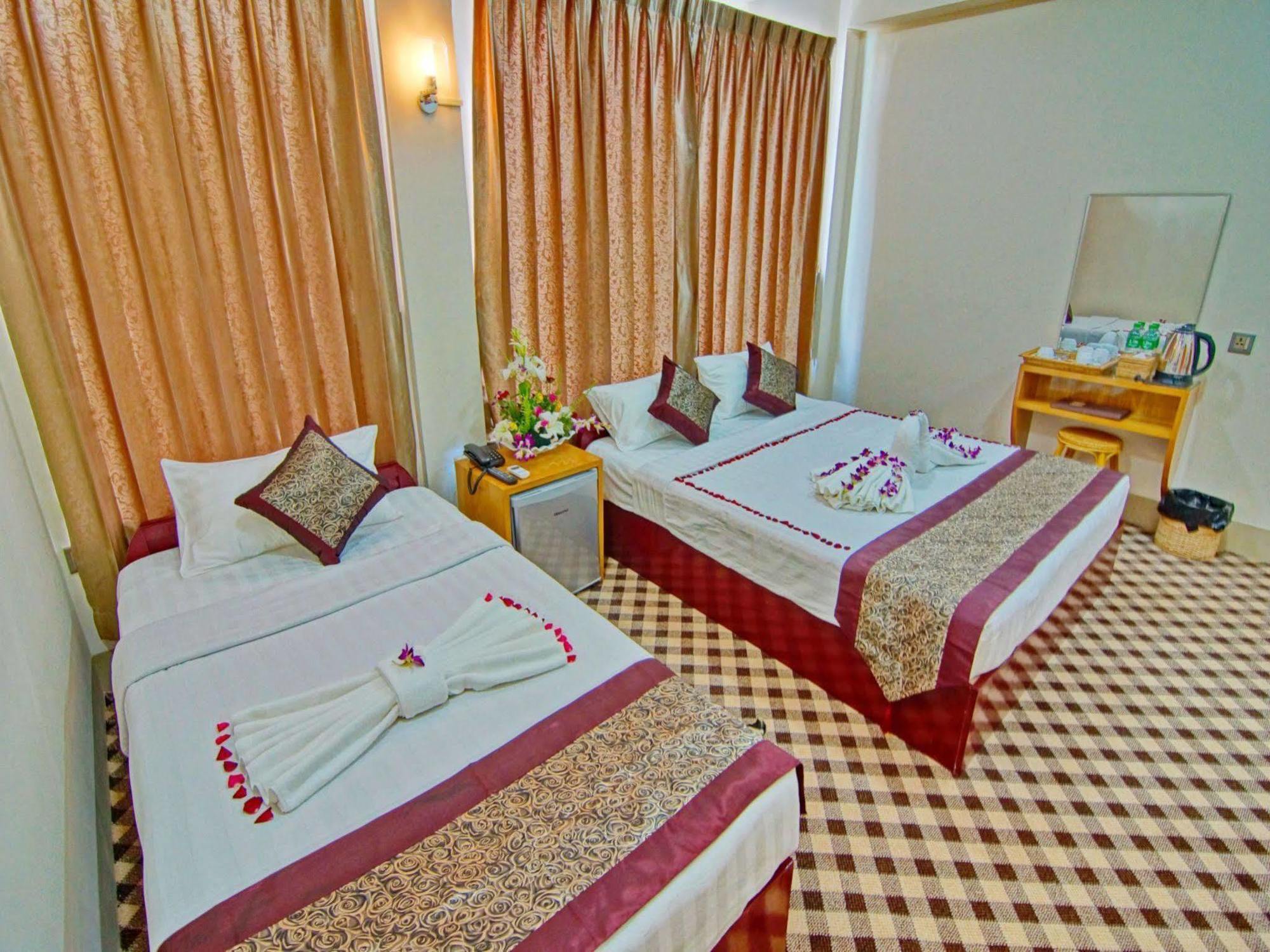 מנדלאי Hotel Victory Point מראה חיצוני תמונה